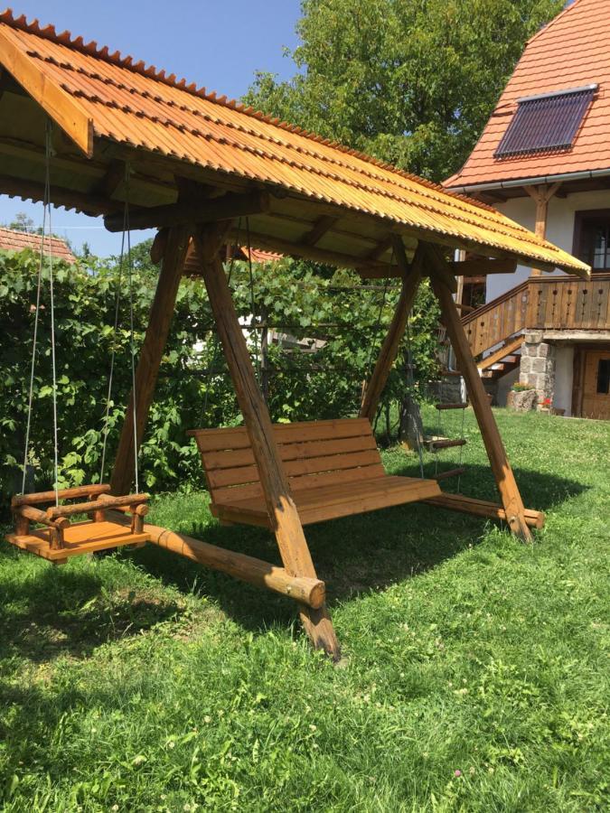 Miklos Lak Ocna de Sus Bagian luar foto