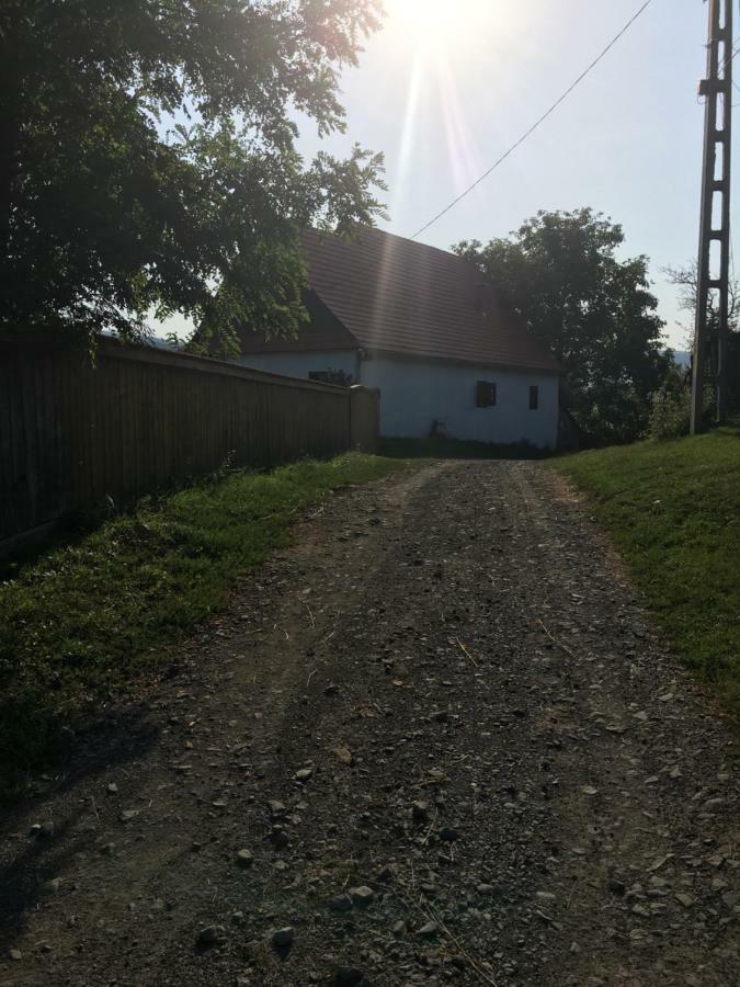 Miklos Lak Ocna de Sus Bagian luar foto